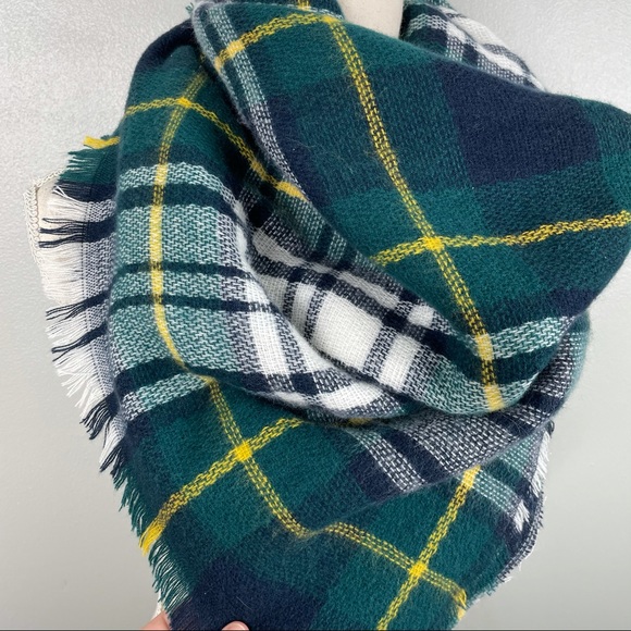 Plaid Scarf - Picture 2 of 4